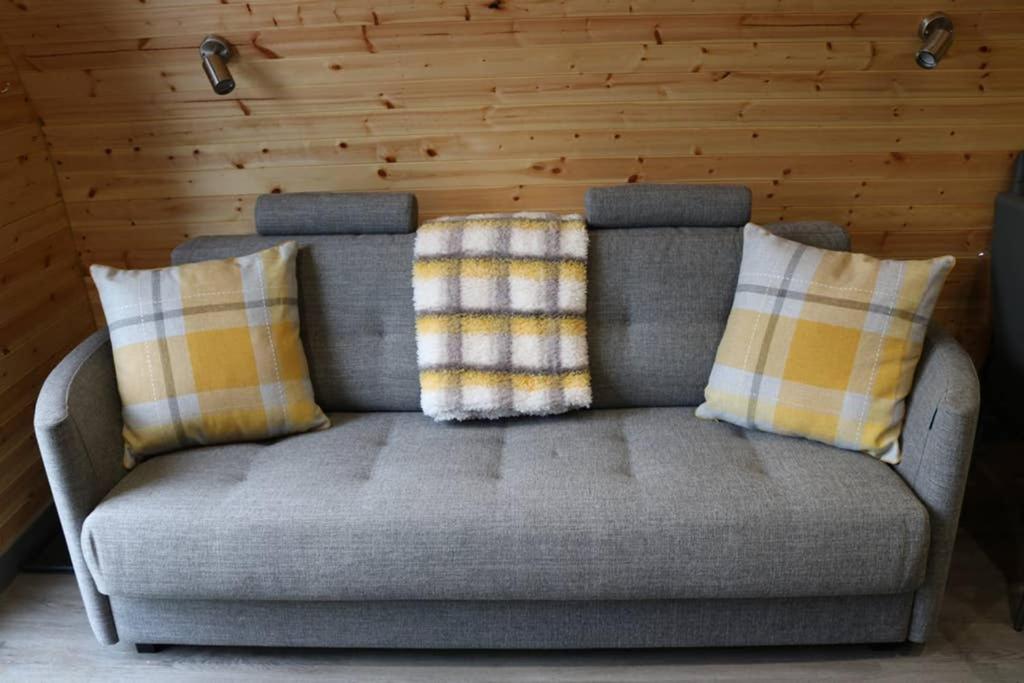 فيلا Glampods Glamping Pod - Meet Highland Cows And Sheep إلجين المظهر الخارجي الصورة